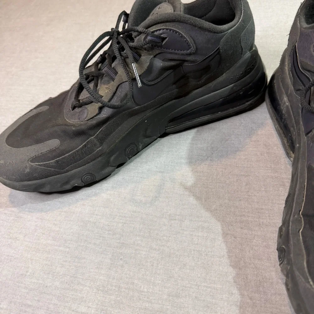 Nike Air Max 270 React Mens 11.5‎ Black Good CI3866-003 Triple Black Sneakers